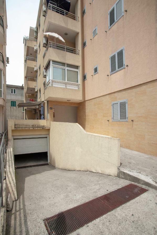 Lordor Apartment Budva Luaran gambar